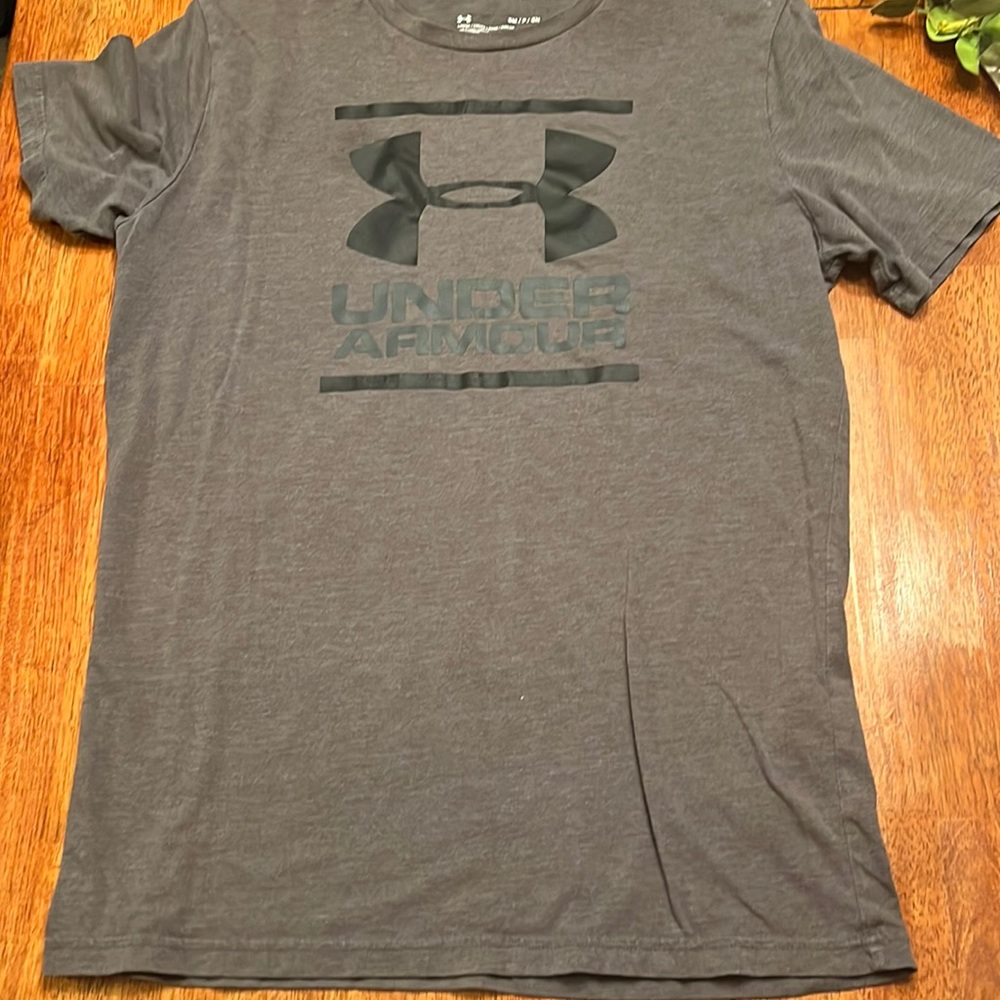 HEATGEAR UnderArmour Shirt